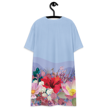 Load image into Gallery viewer, Undulating T-shirt dress