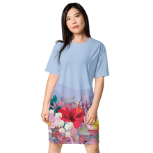 Load image into Gallery viewer, Undulating T-shirt dress
