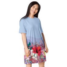 Load image into Gallery viewer, Undulating T-shirt dress