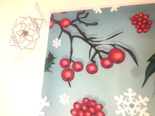 Загрузить изображение в средство просмотра галереи, Holly Christmas wrapping paper (A3, pack of 10)