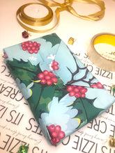 Загрузить изображение в средство просмотра галереи, Holly Christmas wrapping paper (A3, pack of 10)