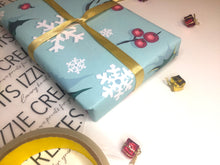 Загрузить изображение в средство просмотра галереи, Holly Christmas wrapping paper (A3, pack of 10)