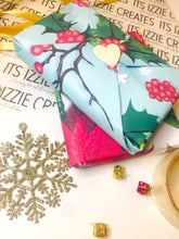 Загрузить изображение в средство просмотра галереи, Holly Christmas wrapping paper (A3, pack of 10)